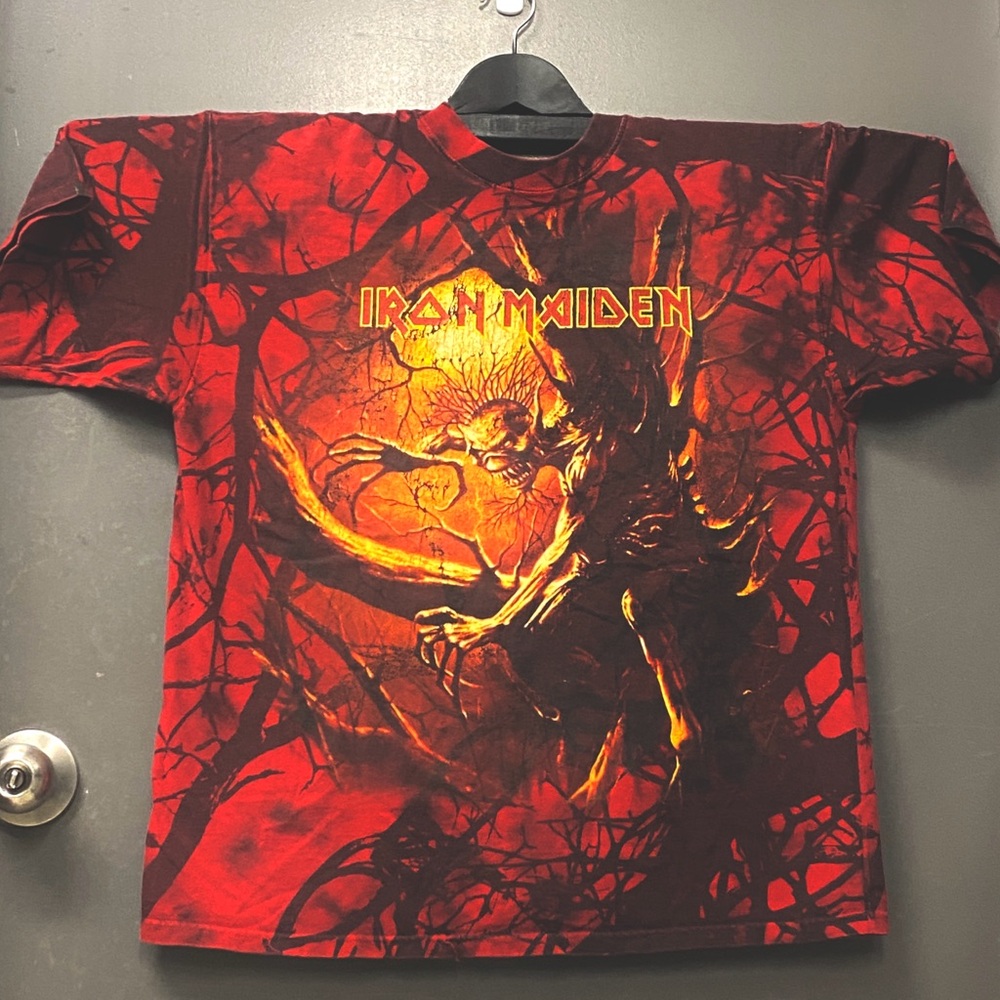 IVintgron Maiden - Fear of the Dark - Original Red All Over Print